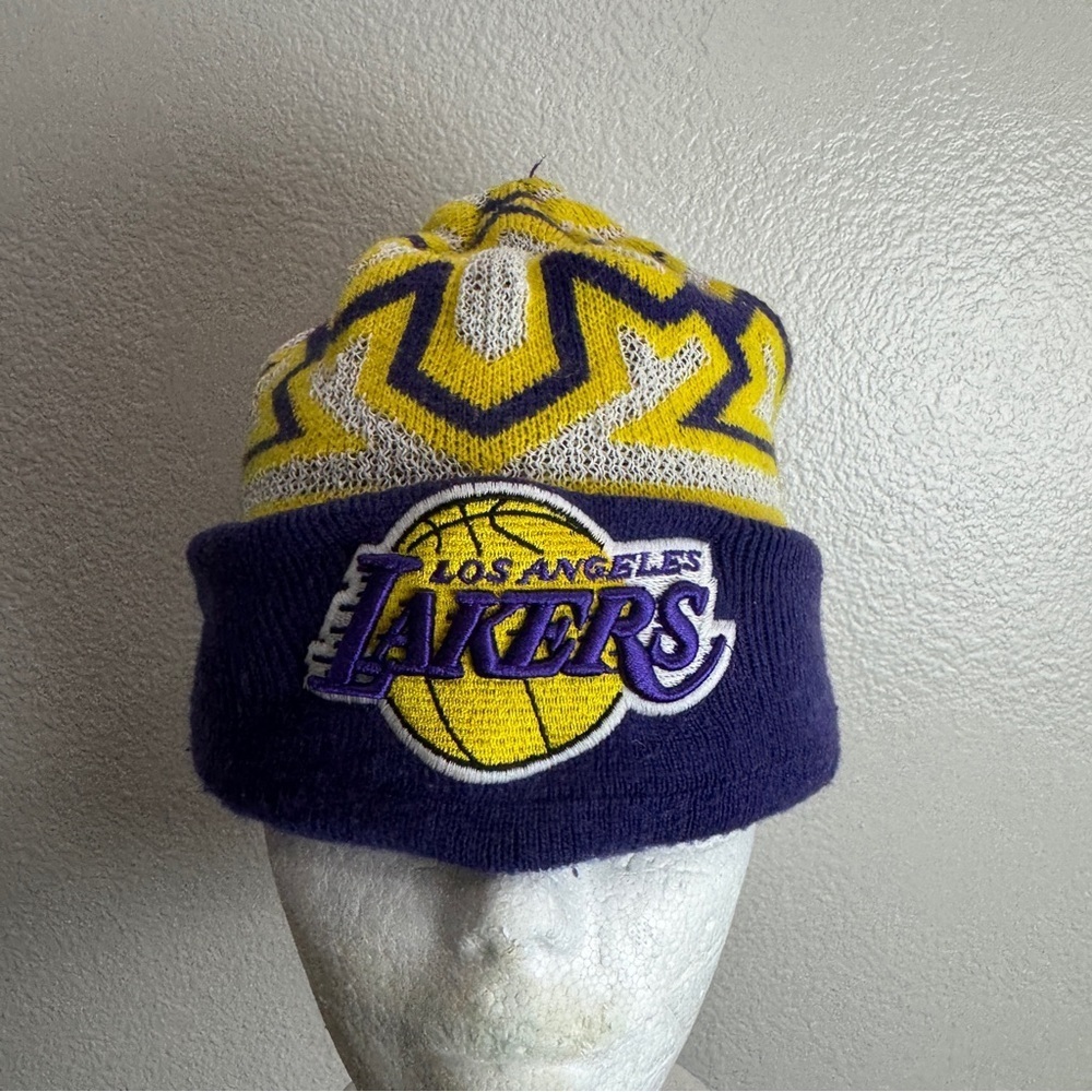 Los Angeles Lakers New Era Beanie Hat OSFM